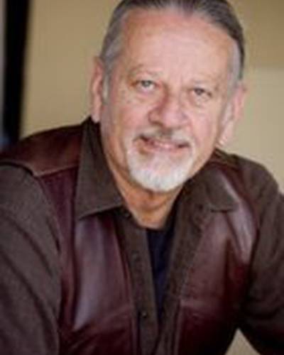 Стефен Алан Браун фото