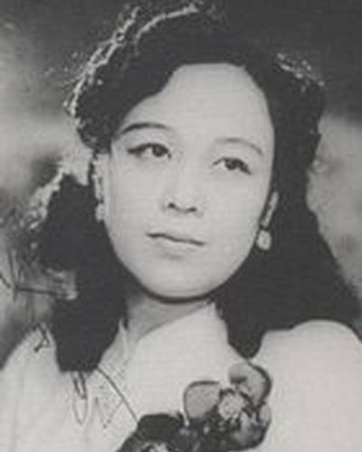 Акико Футаба фото