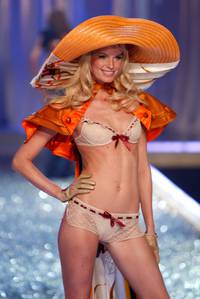 Кадр Показ мод Victoria's Secret 2007