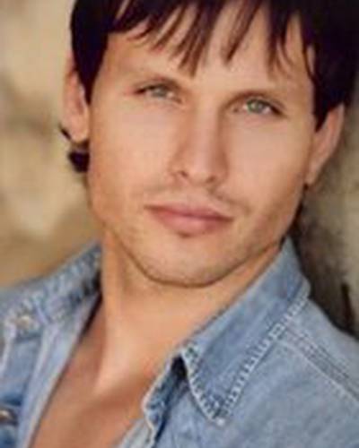 Тамаш Менихарт фото