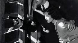 Кадр из фильма "Бульдог Драммонд исчезает" - 2