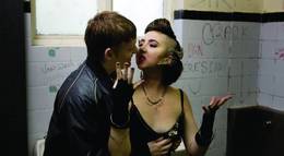 Кадр из фильма "Это – Англия. Год 1986 (мини-сериал)" - 1