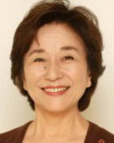 Акеми Омори фото