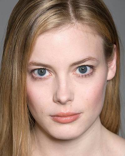 Гиллиан Джейкобс фото