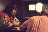 Кадр Чёрный пёс, рыжий пёс