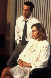 Кадр Детективное агентство «Лунный свет»