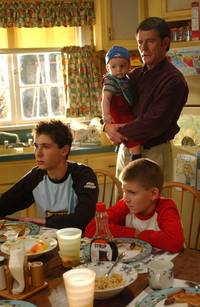 Кадр Малкольм в центре внимания