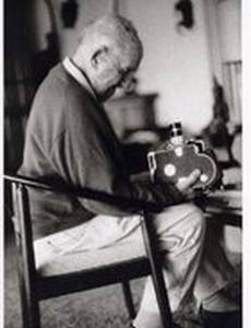 Man and the Middle-Class: The Work and Vision of Henry Strauss