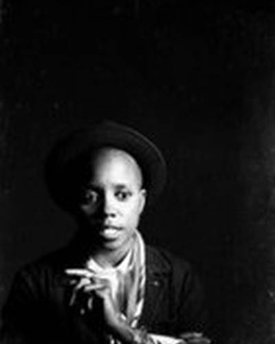 Яница Браво фото