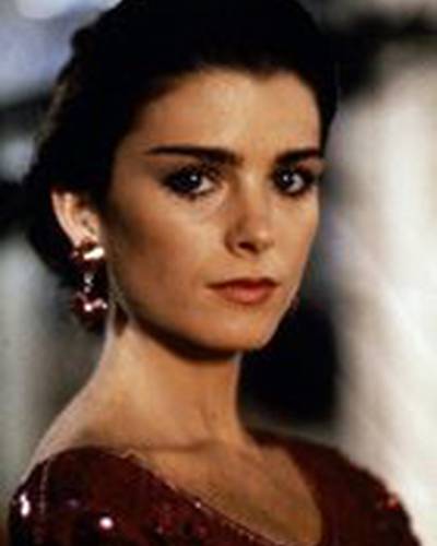 Фиона Хатчинсон фото