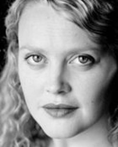 Симона Кирби фото