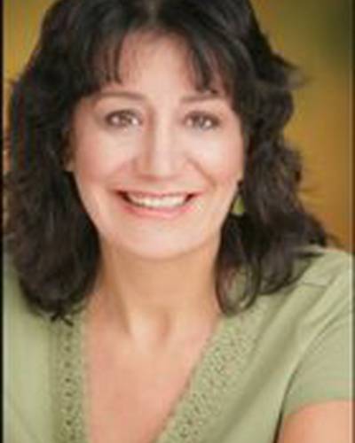 Алехандра Флорес фото