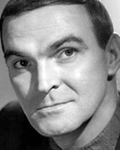 Стенли Бейкер фото