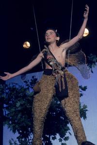 Кадр Малкольм в центре внимания