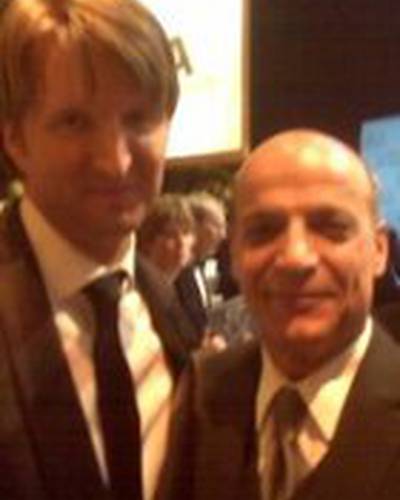 Эсси Никнеджад фото