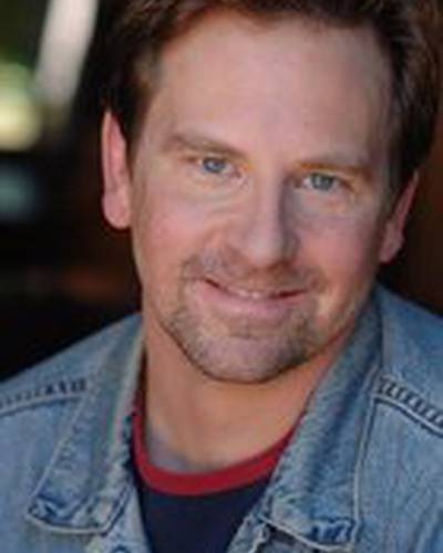 Стефен Баркер Тернер фото