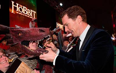 Звезды в соцсетях: премьера «Хоббита», язь Дуэйна Джонсона и кофе от Клуни