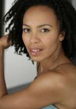 Эйза Дэвис фото