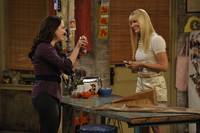 Кадр Две девицы на мели