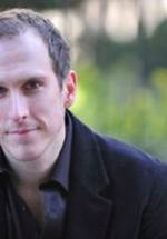 Anthony Holds фото