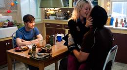 Кадр из фильма "Дружба и никакого секса?" - 1