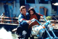 Кадр Завтра не умрет никогда