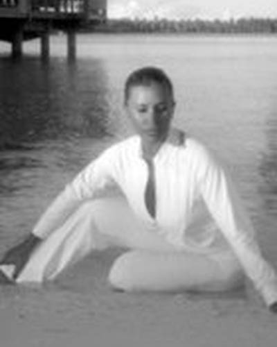 Элиза Салинас фото