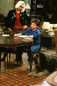 Кадр Женаты и с детьми