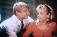 Кадр Один среди женщин