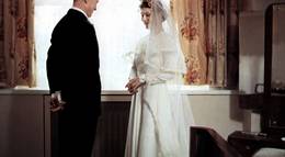 Кадр из фильма "Германия, бледная мать" - 1