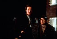 Кадр Один дома