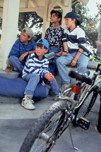 Кадр Три ниндзя: Костяшки вверх