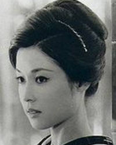 Марико Окада фото