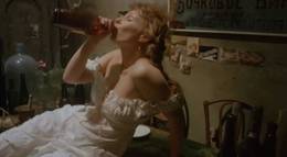 Кадр из фильма "Яма" - 2