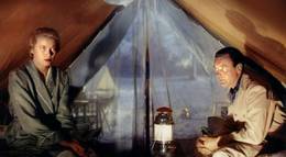 Кадр из фильма "Могамбо" - 2