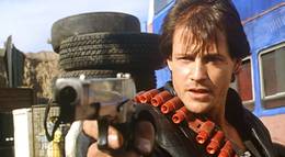 Кадр из фильма "Лунный полицейский" - 2