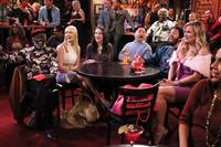 Кадр Две девицы на мели