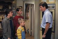 Кадр Малкольм в центре внимания