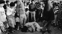 Кадр из фильма "Цыганский закон" - 1