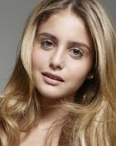 Софи Кертис фото