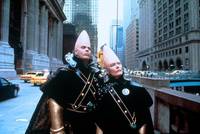 Кадр Яйцеголовые