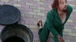 Кадр из фильма "Токио!" - 2