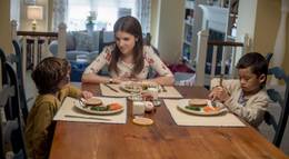 Кадр из фильма "Простая просьба" - 2