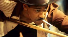 Кадр из фильма "Дьявол в голубом платье" - 2