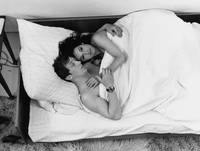 Кадр Любовь и так далее