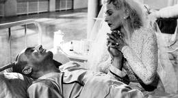 Кадр из фильма "Воспитанница браконьера, или Благородный миллионер" - 1