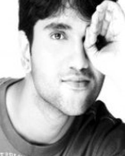 Мудассар Азиз фото