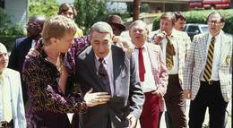 Кадр из фильма "Джонни, будь хорошим" - 1