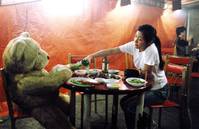 Кадр Длинноногий дядюшка