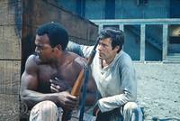 Кадр Я сбежал с острова Дьявола